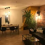 5 Pers Avec 2h Espace Bien-etre Privatise Inclus Dans Le Prix De La Nuit 80m2 De Detente
