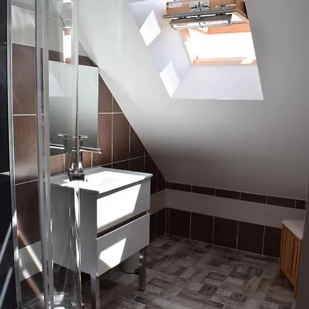5 Pers Avec 2h Espace Bien-être Privatisé Inclus Dans Le Prix De La Nuit 80m2 De Détente Casa de Férias
