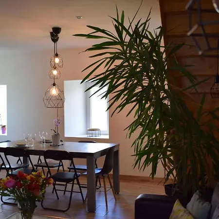 5 Pers Avec 2h Espace Bien-etre Privatise Inclus Dans Le Prix De La Nuit 80m2 De Detente *