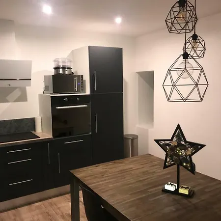 5 Pers Avec 2h Espace Bien-etre Privatise Inclus Dans Le Prix De La Nuit 80m2 De Detente Equilly