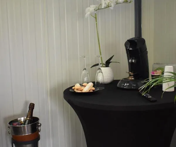 5 Pers Avec 2h Espace Bien-etre Privatise Inclus Dans Le Prix De La Nuit 80m2 De Detente Équilly