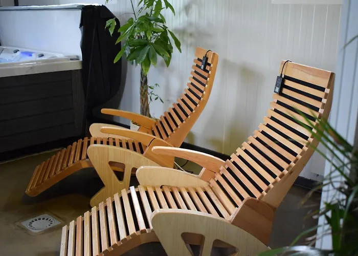 5 Pers Avec 2h Espace Bien-etre Privatise Inclus Dans Le Prix De La Nuit 80m2 De Detente