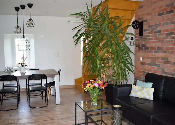 5 Pers Avec 2h Espace Bien-etre Privatise Inclus Dans Le Prix De La Nuit 80m2 De Detente Équilly