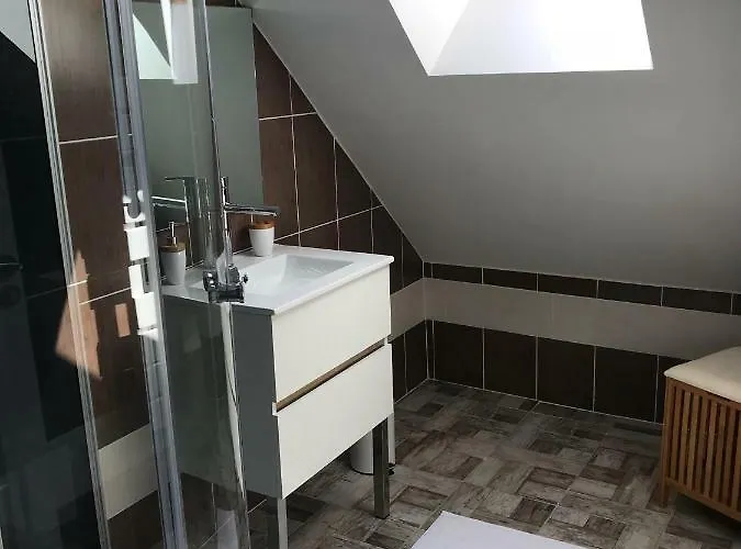 5 Pers Avec 2h Espace Bien-etre Privatise Inclus Dans Le Prix De La Nuit 80m2 De Detente * Équilly