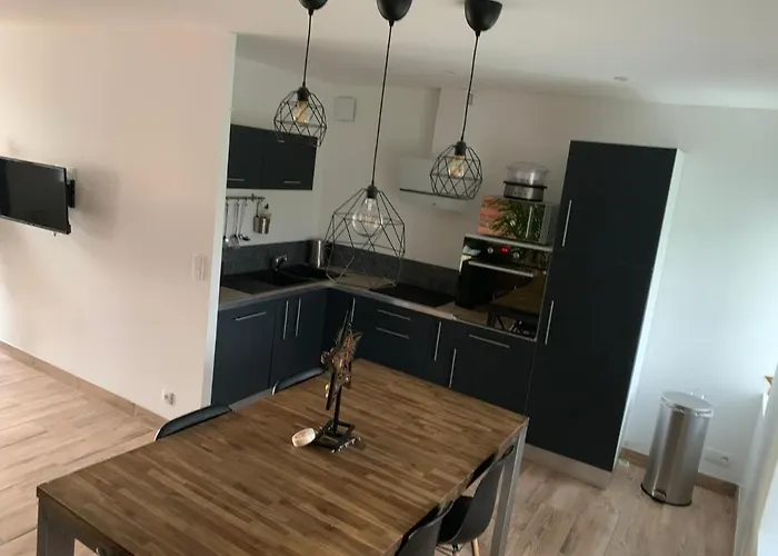 5 Pers Avec 2h Espace Bien-etre Privatise Inclus Dans Le Prix De La Nuit 80m2 De Detente * Équilly